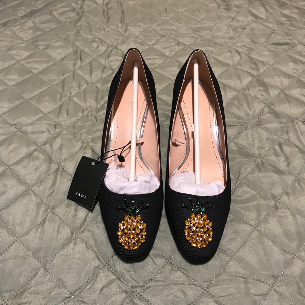 Zara Denim Block Heel Pineapple Jewel NWT Size 8
